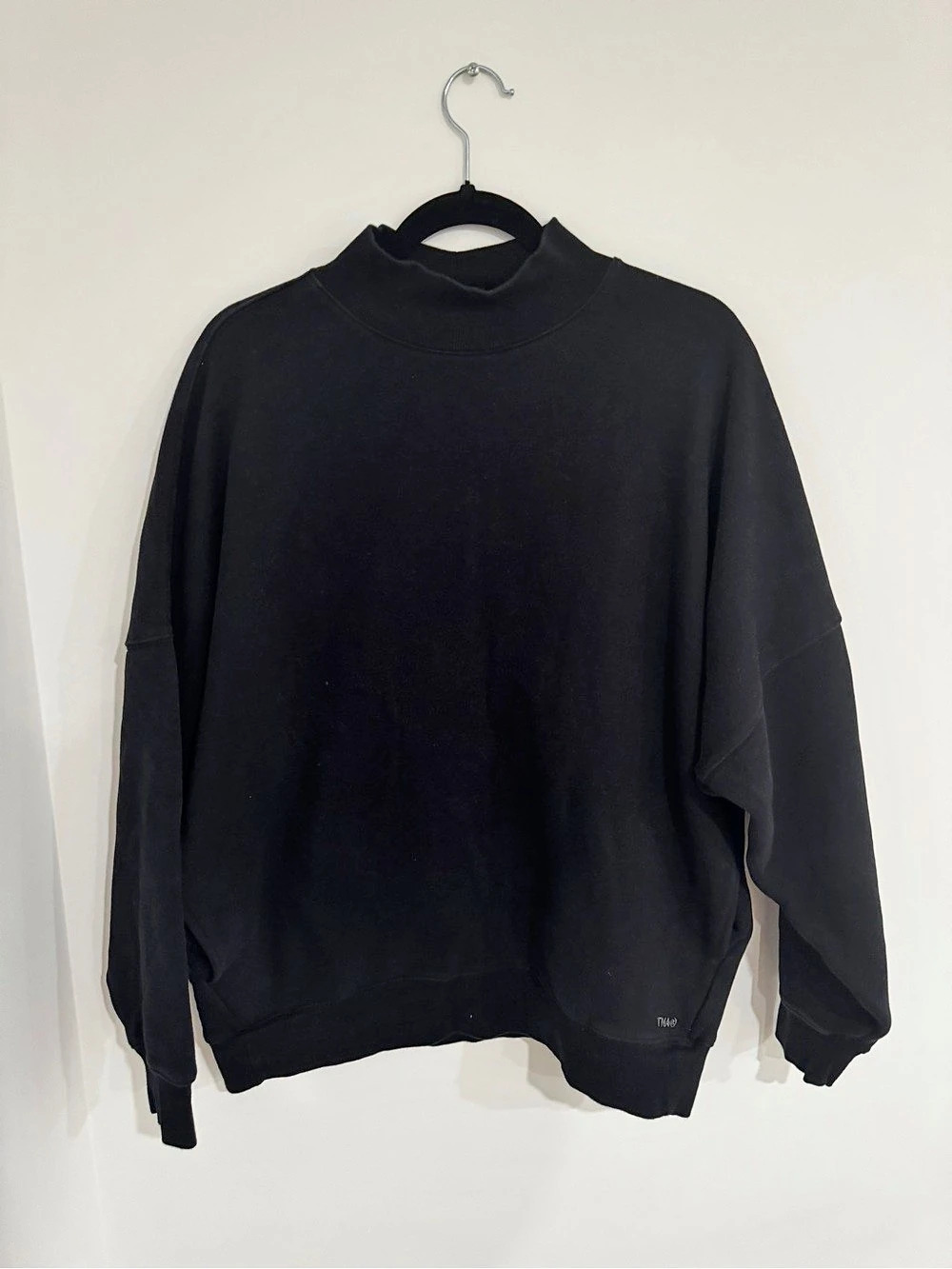 Aritzia Tna Cozy Fleece Mega Mockneck Black Sweatshirt